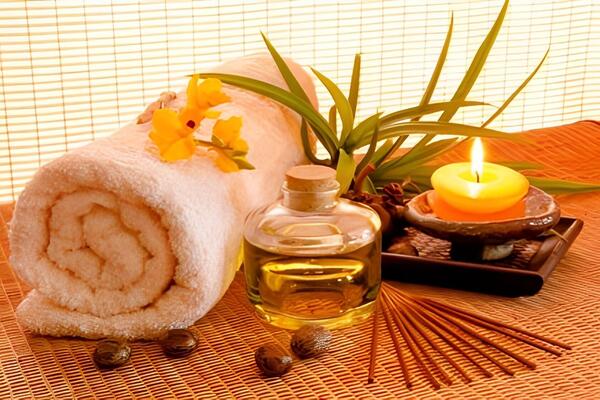  Ayurvedic wellness massage 